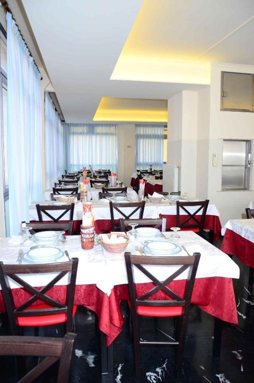 Hotel Aquilia لايقويليا المظهر الخارجي الصورة