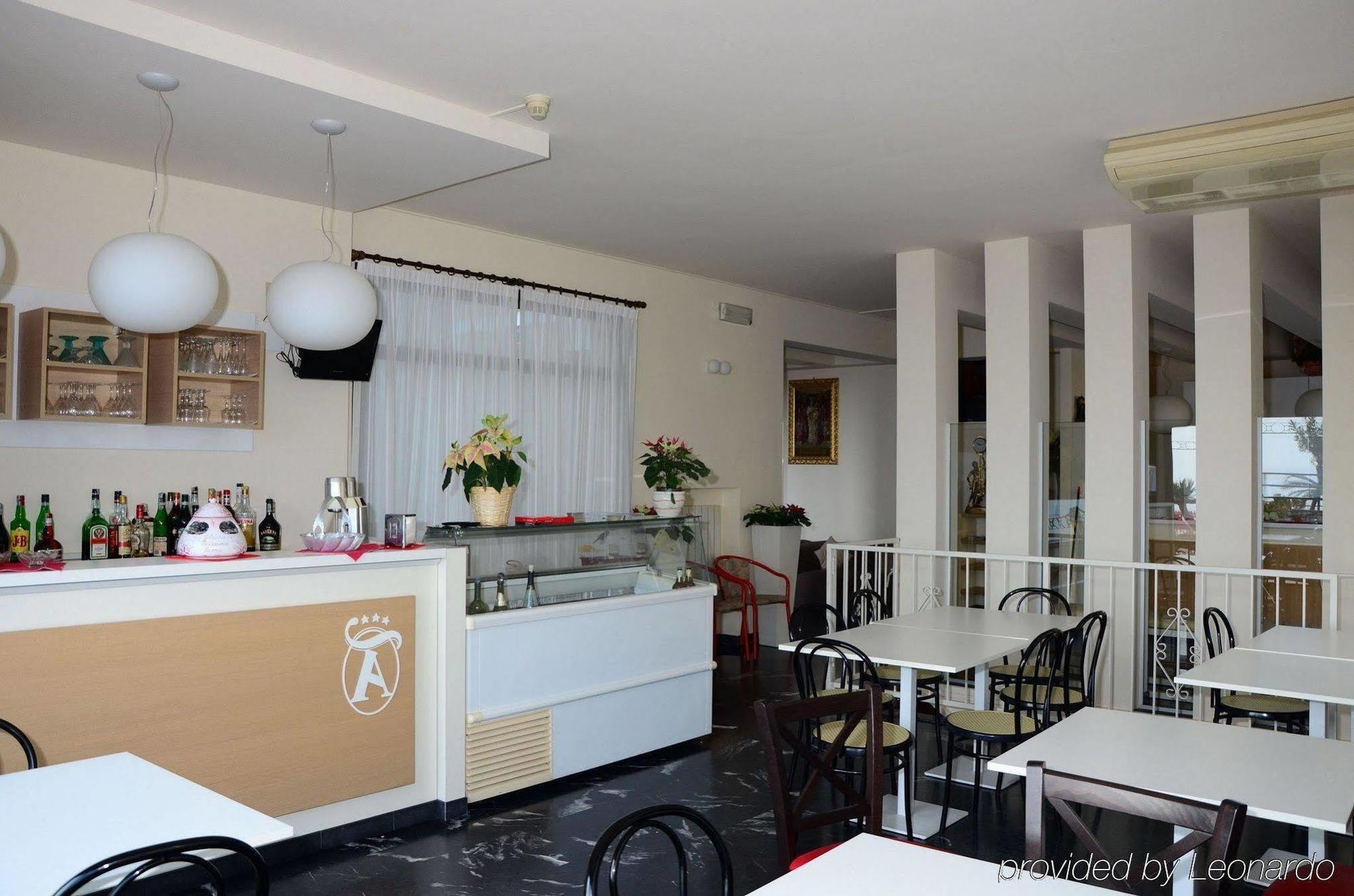Hotel Aquilia لايقويليا المظهر الخارجي الصورة