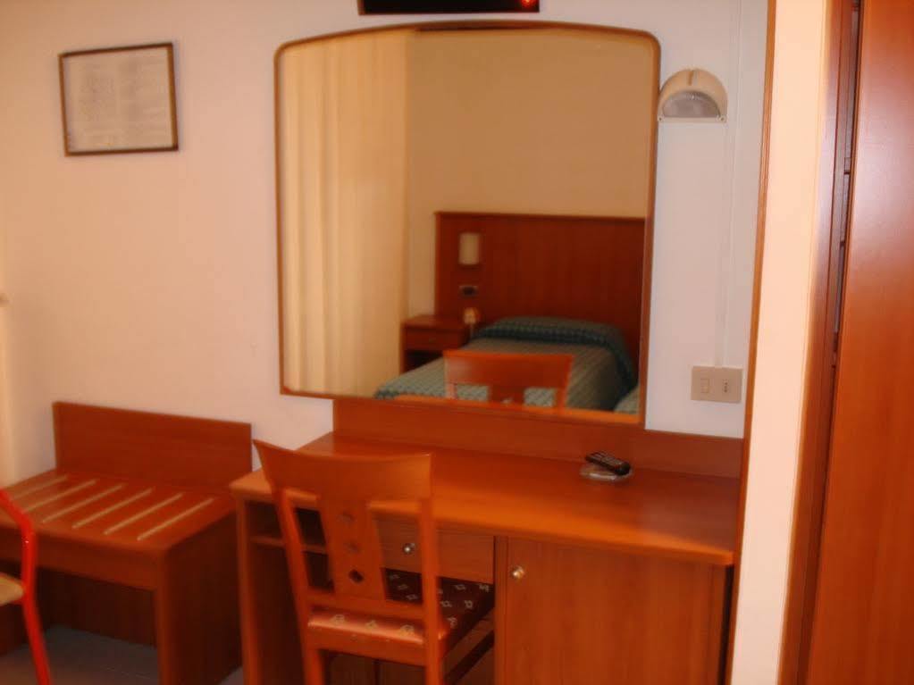 Hotel Aquilia لايقويليا المظهر الخارجي الصورة