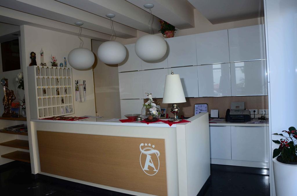 Hotel Aquilia لايقويليا المظهر الخارجي الصورة